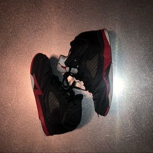 Jordan 5 fire red